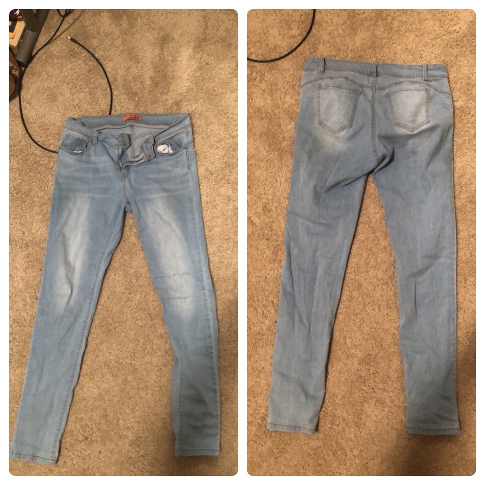 Light wash jeans